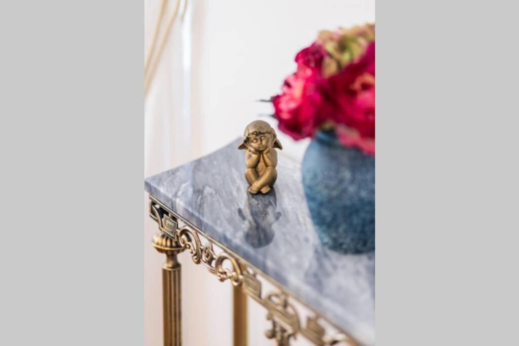 Luxurious Apartment Bella Lux In City Center With Free Parking Included! Split Kültér fotó